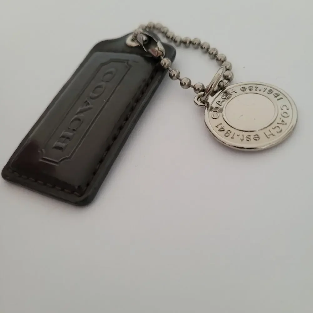 Coach hang tag